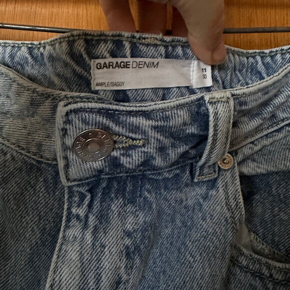 GARAGE Ample/Baggy Jeans - Picture 2 of 3